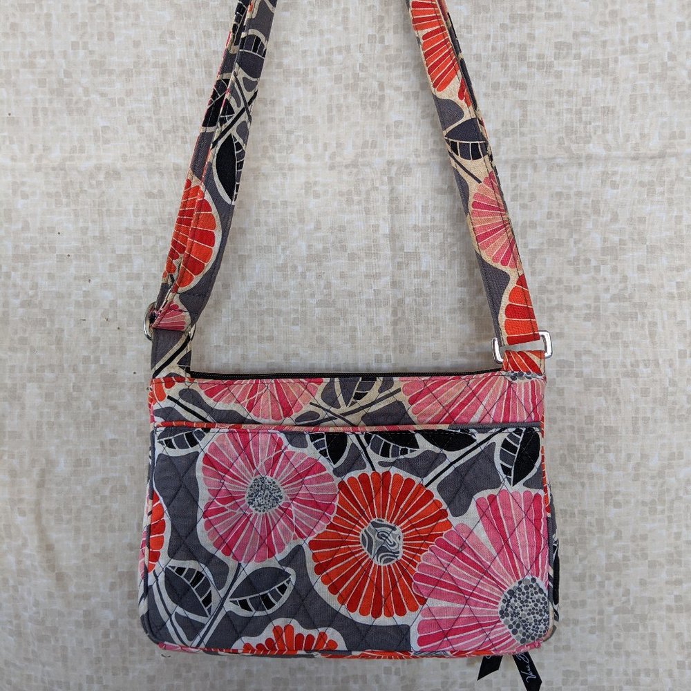 Last chance: Vera Bradley Little Hipster - Cheery Blossoms